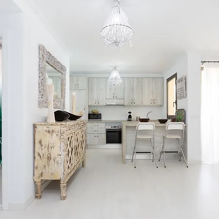 Дом отдыха Luxury Bungalow Гранадилла-де-Абона